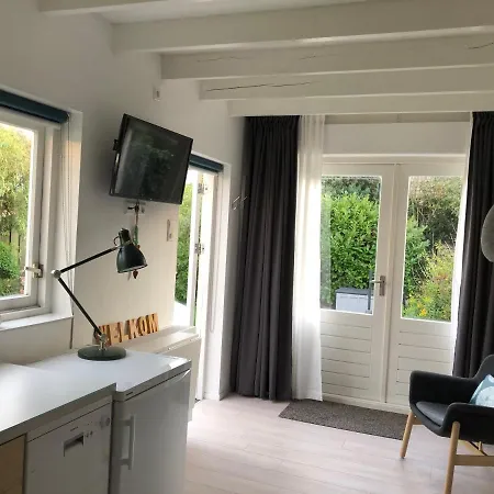 De Zwarte Ruiter Guest house 4*